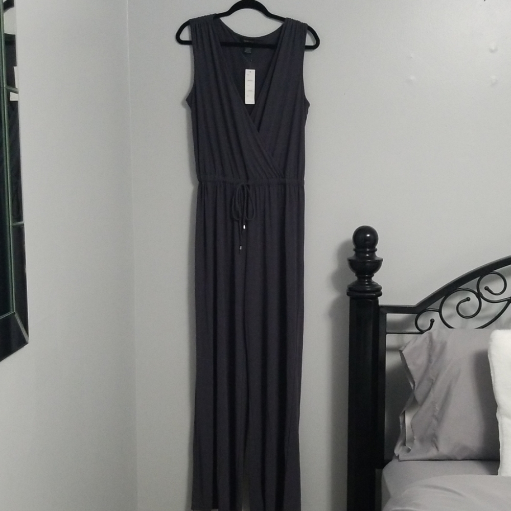 Sleeveless jumpsuit